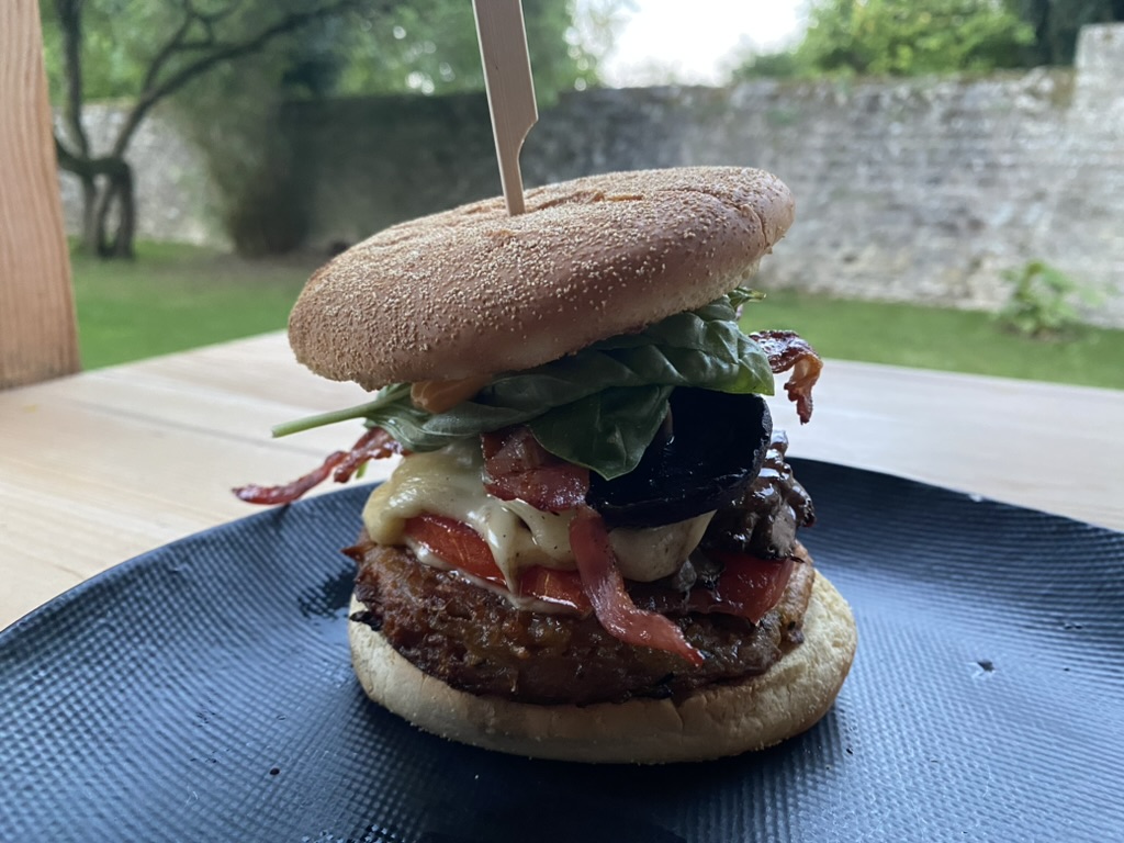 Burger Bacon Raclette Basilic